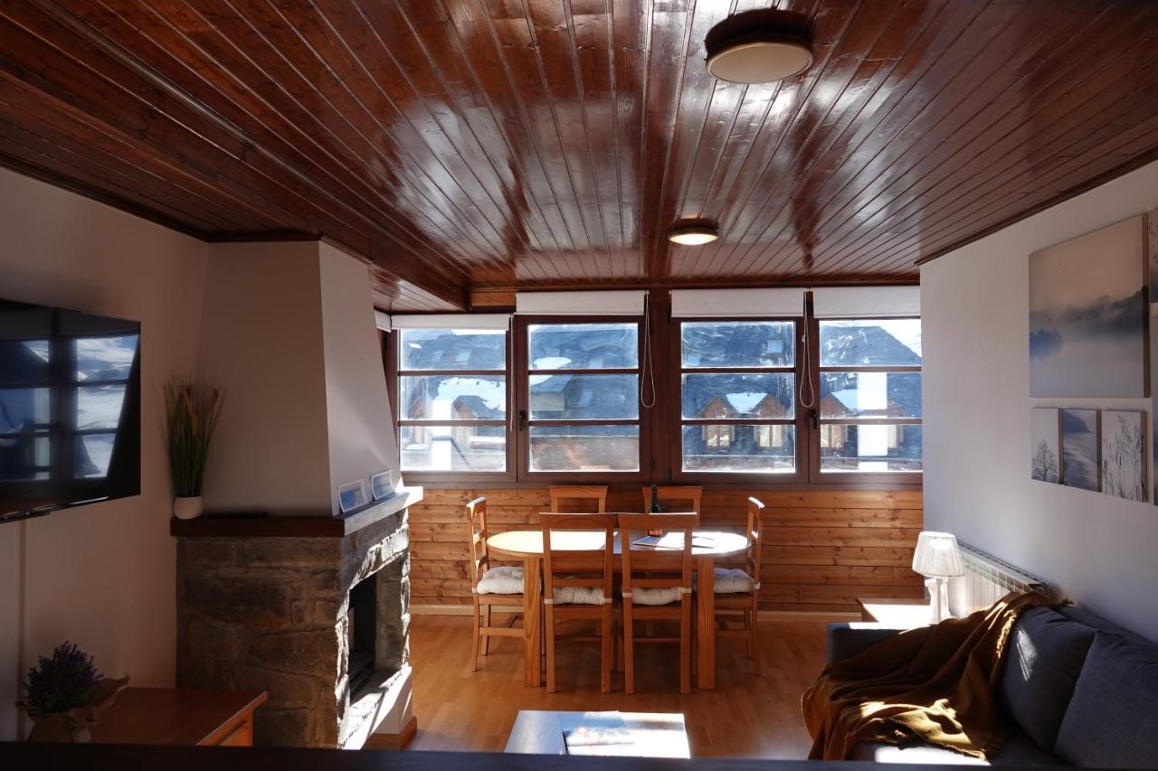Stone Garaje Cubierto Y Trastero Pirineos360 Apartment Formigal Luaran gambar